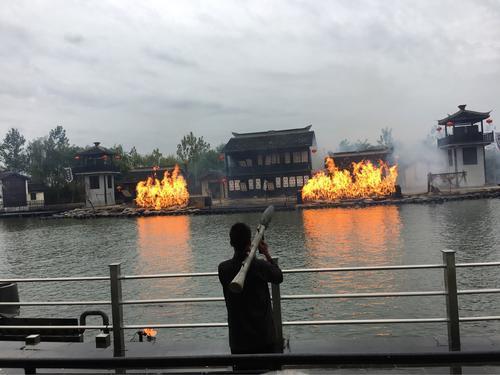 江(jiang)浙(zhe)滬 自(zi)駕遊 的(de)好(hao)去(qu)處 可以垂(chui)釣 賞荷 聽(ting)戲 吃美(mei)食