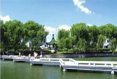 中(zhong)秋送(song)好禮(li)！沙(sha)家(jia)浜、新(xin)四(si)軍紀(ji)念(nian)館+虎(hu)丘濕地公園、山(shan)塘(tang)老(lao)街二日(ri)遊(you)